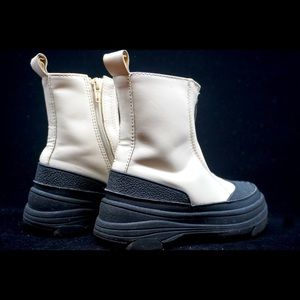 Zara Toddler Boots; Size 11c; Gently used